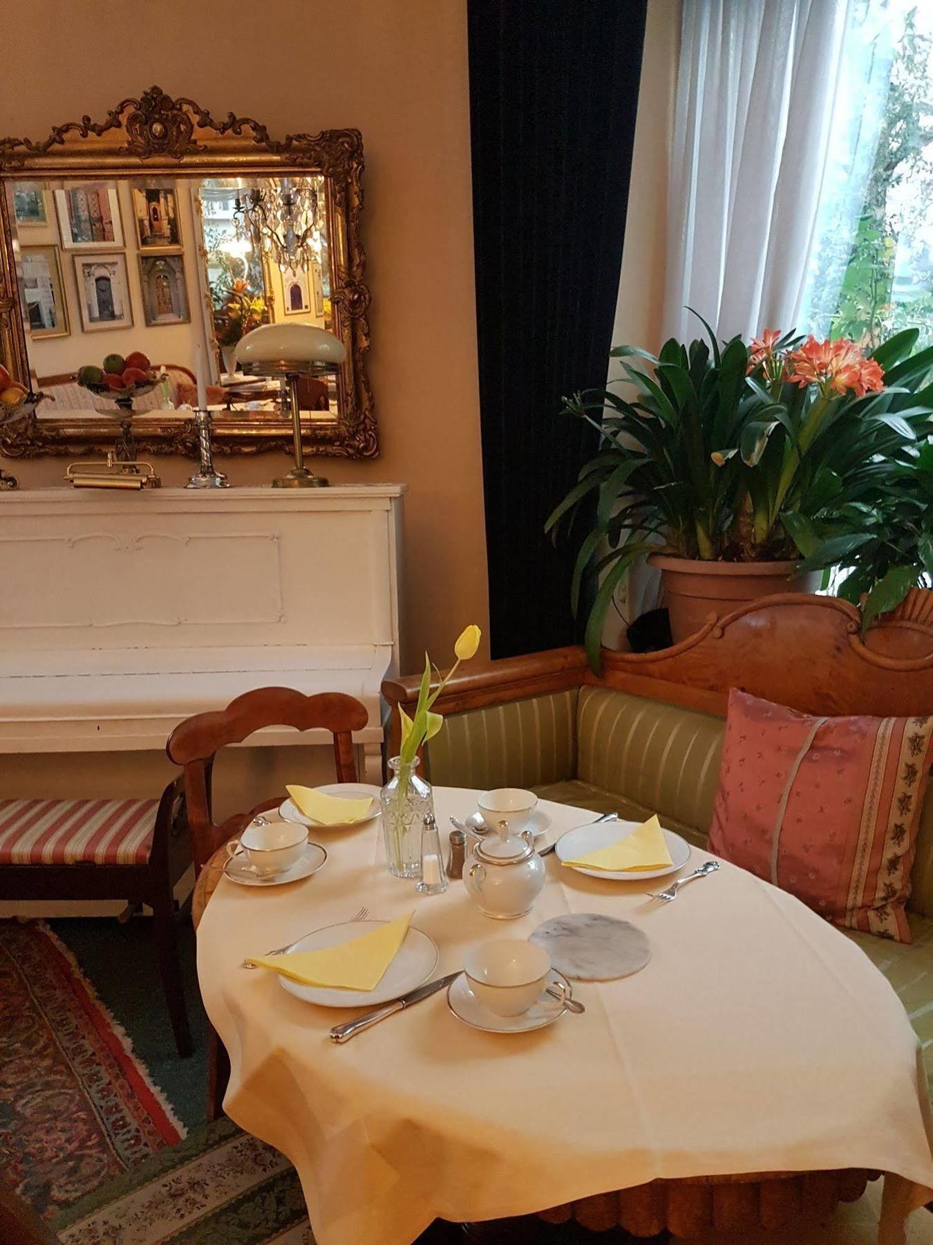 Das Literaturhotel Berlin Extérieur photo